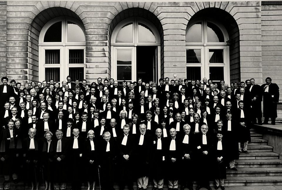 Photo de groupe du Barreau de Mons